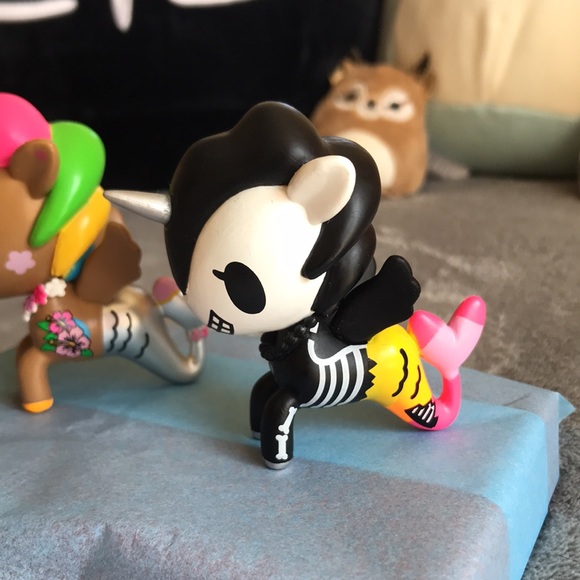 Tokidoki Mer-Unicorns SET of 2 - Picture 3 of 5